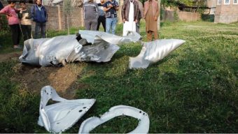 পাকিস্তানে আটক ৫ ভারতীয় পাইলটকে কি মুক্তি দেওয়া হবে!