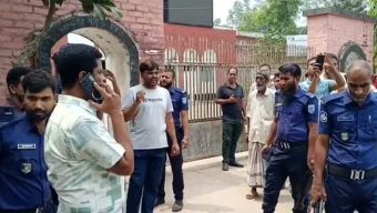 জামিনে মুক্তির পর জেলগেট থেকে ফের গ্রেপ্তার আওয়ামীলীগ নেতা