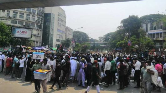 দ্বিতীয় দিনের মতো চলছে ‘শাহবাগ ব্লকেড’ কর্মসূচি