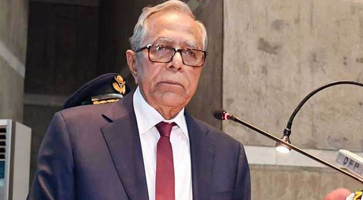 সাবেক রাষ্ট্রপতি বিমানবন্দর দিয়ে কীভাবে বিদেশ গেলেন!