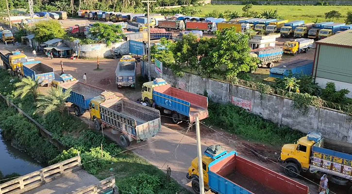 আখাউড়া স্থলবন্দর ব্যবসায়ীদের মাঝে উৎকণ্ঠা