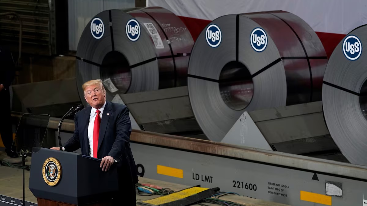 ইস্পাত ও অ্যালুমিনিয়ামে দ্বিগুণ শুল্ক বাড়ালেন ট্রাম্প