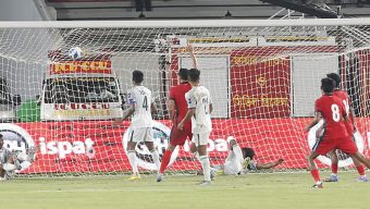 শেষ মুহূর্তের সুযোগ কাজে লাগাতে পারেনি বাংলাদেশ