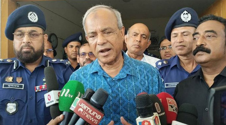 আর্মড পুলিশের কাছে থাকবে ভারি ‘অস্ত্র’: স্বরাষ্ট্র উপদেষ্টা