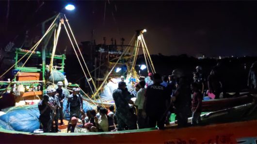 আটককৃত ভারতীয়দের জেলাহাজতে প্রেরণ