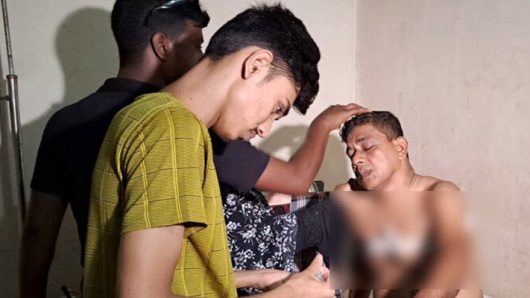 আওয়ামী লীগ নেতাকে ধরতে গিয়ে হামলায় পুলিশ আহত