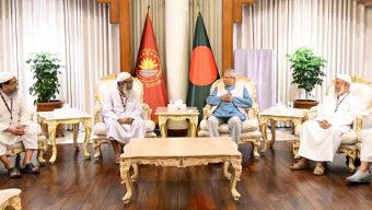 প্রধান উপদেষ্টার সঙ্গে হেফাজতে ইসলাম নেতৃবৃন্দের বৈঠক