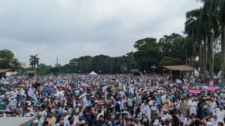সকাল থেকেই পরিপূর্ণ সোহরাওয়ার্দী উদ্যান