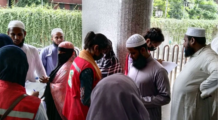 বিমান দুর্ঘটনা, আহতদের রক্ত দিতে হাসপাতালে ভীড়