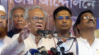 দু-একটি ইসলামি দল জিয়াউর রহমানের অনুকম্পায় রাজনীতি করার সুযোগ পেয়েছে: রিজভী