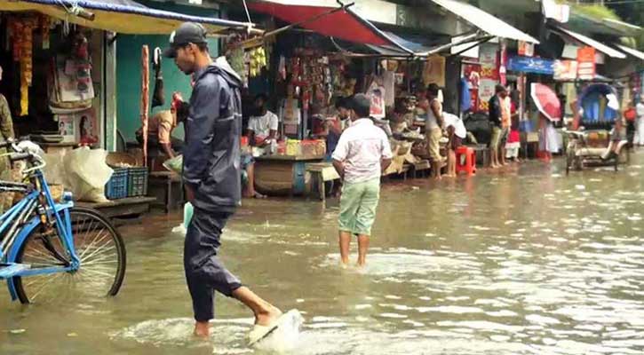 ব‌রিশালে টানা বৃষ্টিতে বাড়ছে পা‌নি