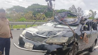 প্রাইভেট কার উল্টে তিনজন নিহত