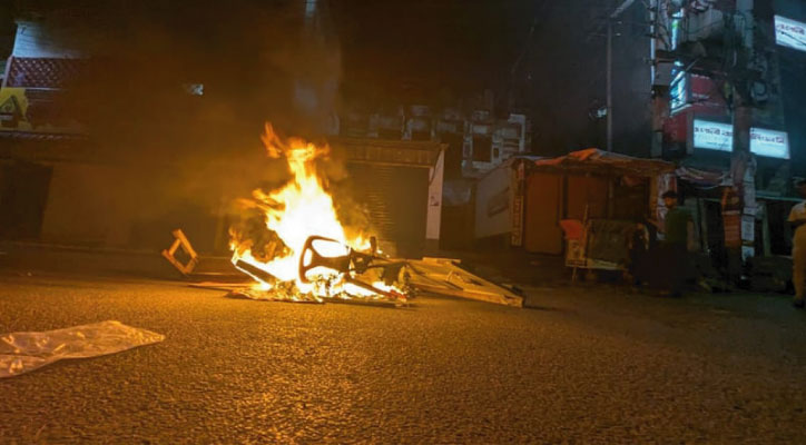 জাতীয় পার্টির কার্যালয়ে হামলা, অগ্নিসংযোগ