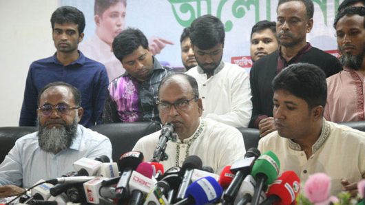 ভরাডুবির আশঙ্কায় ‘খুচরা পার্টি’ নির্বাচন চায় না: দুদু