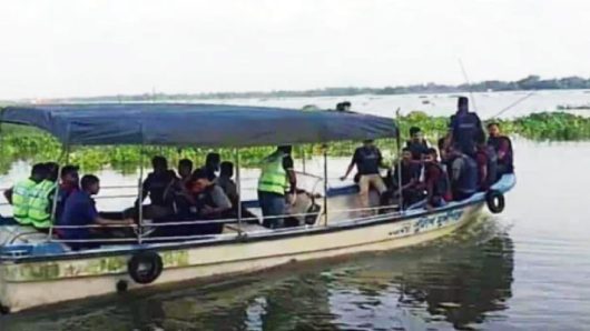 পুলিশ ক্যাম্পে হামলা, ব্যাপক গোলাগুলি