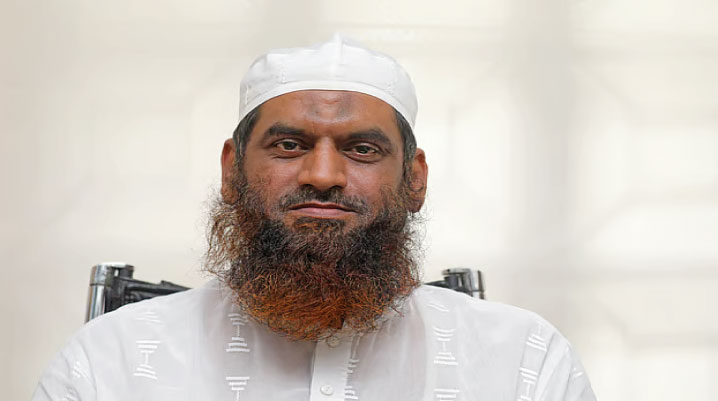 ফেসবুক কর্তৃপক্ষের বিরুদ্ধে জি‌ডি করলেন মাওলানা মামুনুল হক