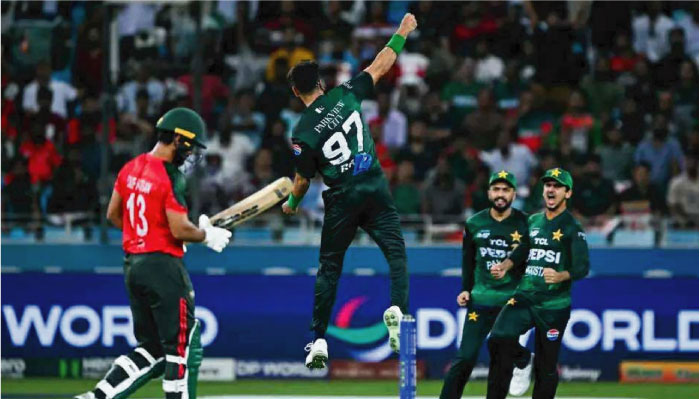 ১৩৬ রানের লক্ষ্য পেরোলেই স্বপ্নের ফাইনাল