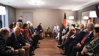 সাবেকরা জানালের ড. ইউনূসকে সমর্থন!