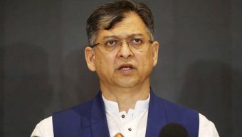 ডাকসুতে বিজয়ীদের শিবির পরিচয় দেয়া নিয়ে প্রশ্ন সালাহউদ্দিনের