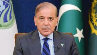 জাতিসংঘের অধিবেশনে ভারতীয় সাংবাদিকের প্রশ্নের মুখে শাহবাজ