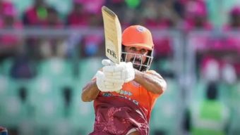 টি-টোয়েন্টি লিগে অনন্য ইতিহাস গড়লেন সালমান নিজার