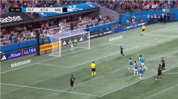 মেসির পেনাল্টি মিসে বড় ব্যবধানে হারল মায়ামি