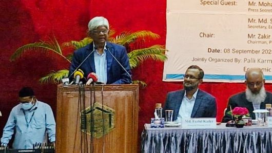 আইএমএফ থেকে দেড় বিলিয়ন আনতে গেলেই হিমশিম খেতে হয়: অর্থ উপদেষ্টা