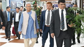 ৯ দিন পর দেশে ফিরলেন প্রধান উপদেষ্টা