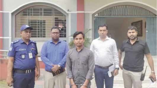 সরকারি পদে লিখিত পরীক্ষায় জালিয়াতি, পরীক্ষার্থী আটক