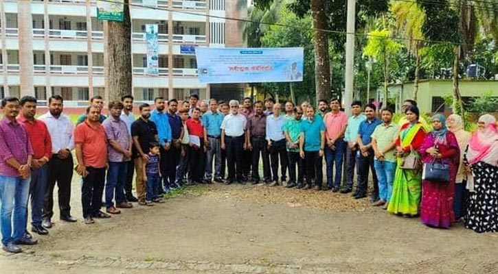 শিক্ষক লাঞ্ছনার ঘটনায় সারাদেশে ক্লাস ও প্রশাসনিক কার্যক্রম বর্জন শিক্ষকদের