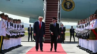 শান্তিচুক্তি স্বাক্ষর অনুষ্ঠানে যোগ দিতে মালয়েশিয়ায় ট্রাম্প