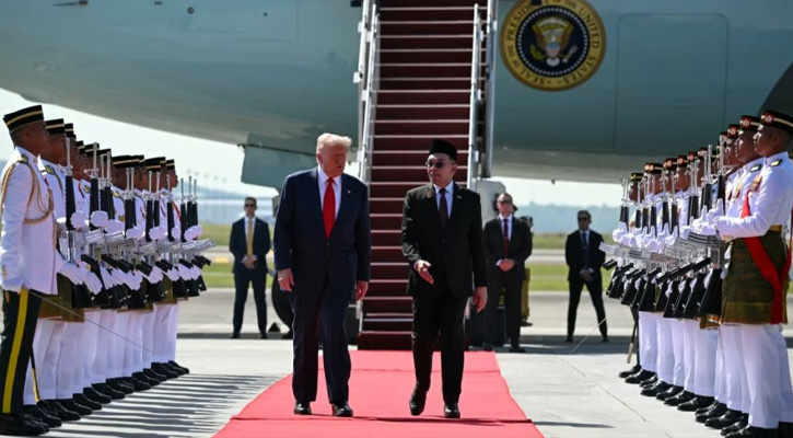 শান্তিচুক্তি স্বাক্ষর অনুষ্ঠানে যোগ দিতে মালয়েশিয়ায় ট্রাম্প