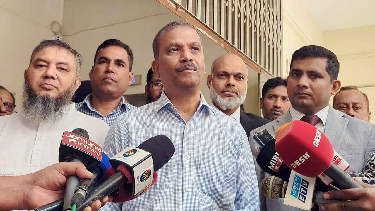 নির্বাচন নিয়ে শঙ্কার কোনো কারণ নেই: আইন উপদেষ্টা