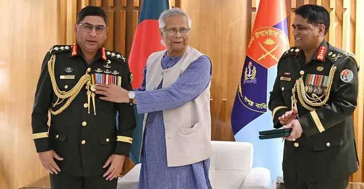 ‘সেনাবাহিনী পদক’ পেলেন ওয়াকার-উজ-জামান