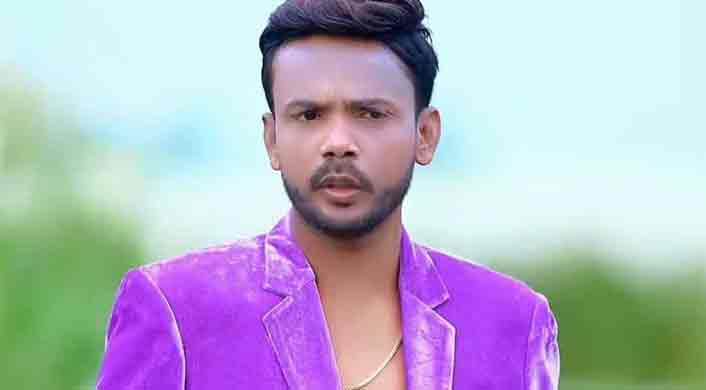 রিয়া মনির মামলায় হিরো আলম গ্রেপ্তার, ২০০ টাকার মুচলেকায় জামিন!