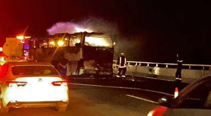 মদিনার কাছে ভয়াবহ বাস দুর্ঘটনায় ৪২ ওমরাহযাত্রী নিহত