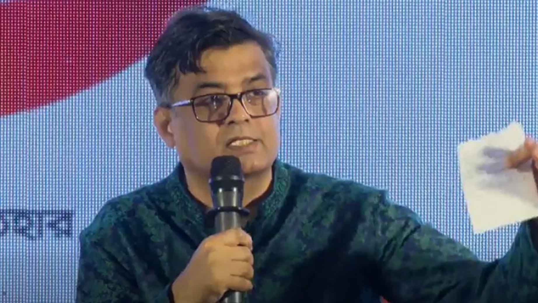 শেখ হাসিনার ‘টেরোরিস্ট’ আখ্যায় গোটা জাতিই হুমকির মুখে: প্রেস সচিব