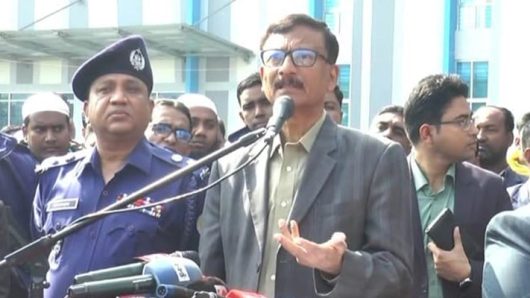 নির্বাচনের সময় কেউ গণ্ডগোল করার সুযোগ যেনো না পায়: পররাষ্ট্র উপদেষ্টা