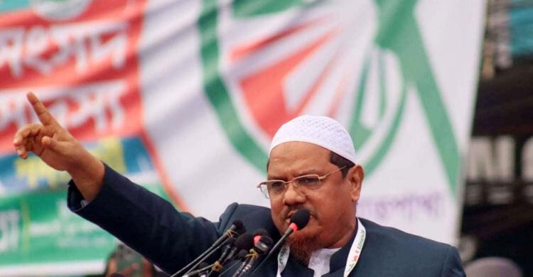 সেন্টার দখলের চিন্তা ভুলে যান: চরমোনাই পীর