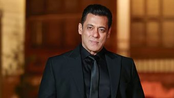 আমি কাঁদলে লোকে সেটা দেখে হাসে: সালমান খান