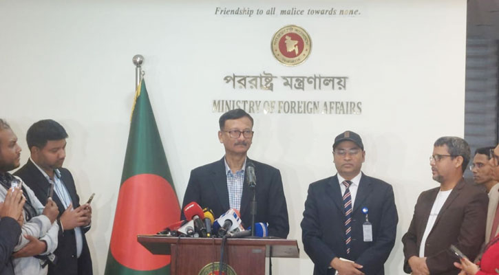 নির্বাচন কেমন হবে, প্রতিবেশীদের উপদেশ চাই না: পররাষ্ট্র উপদেষ্টা