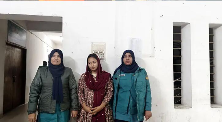 আলোচিত ‘জুলাইযোদ্ধা’ তাহরিমা গ্রেপ্তার