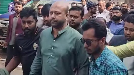 নির্বাচনী এলাকায় বিএনপি নেতাকর্মীদের তোপের মুখে ব্যারিস্টার ফুয়াদ