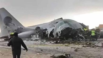 টাকা ভর্তি উড়োজাহাজ বিধ্বস্ত হয়ে ১৫ জন নিহত