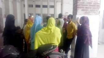 পারিবারিক কলহে স্বামীর ছুরিকাঘাতে স্ত্রী পোশাকশ্রমিক খুন